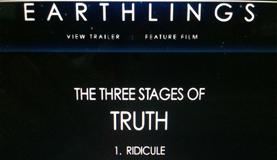 “Earthlings”, a documentary narrated by vegan Joaquin Phoenix